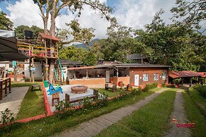 Chunuu Hostal y Glamping Minca