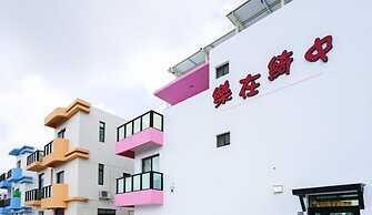 Le Zai Ci Jhong B&B