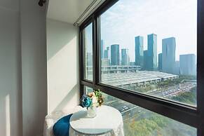 ShengZheng LaCave Apartment(Shenzhen Convention & Exhibition Center)  