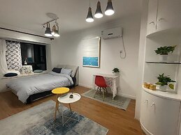 ShengZheng LaCave Apartment(Shenzhen Convention & Exhibition Center)  