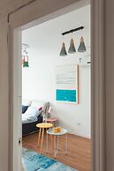 ShengZheng LaCave Apartment(Shenzhen Convention & Exhibition Center)  