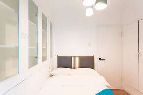 ShengZheng LaCave Apartment(Shenzhen Convention & Exhibition Center)  