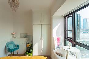 ShengZheng LaCave Apartment(Shenzhen Convention & Exhibition Center)  