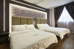 Dream Luxury Hotel
