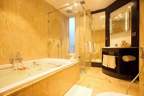 Sea Shell Coral Cove