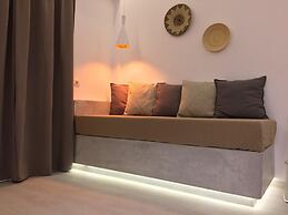 Light Blue Window Kamari