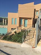 Ouzo Panoramic Houses 2, with private pool