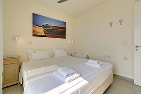 Ouzo Panoramic Houses 2, with private pool