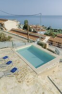 Ouzo Panoramic Houses 2, with private pool
