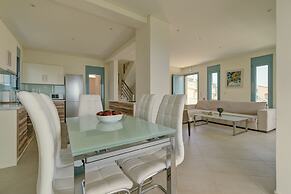 Ouzo Panoramic Houses 2, with private pool