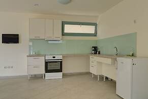 Ouzo Panoramic Houses 2, with private pool