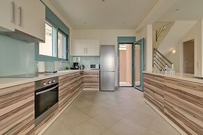 Ouzo Panoramic Houses 2, with private pool