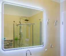 Chic Apartment in Center