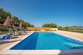 VILLA HILL FAMILIES ONLY