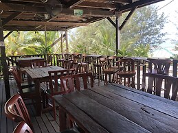 Tim's Seaside Hideout Resort