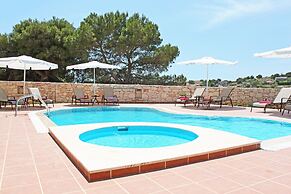 The Vivian - Luxury Stone Villa