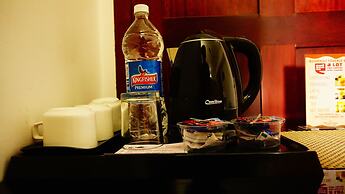 Thayamkery's Royal inn