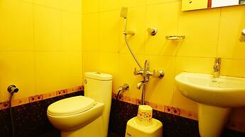 Thayamkery's Royal inn