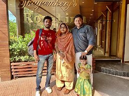 Thayamkery's Royal inn