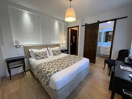 Hôtel les 3 Barbus