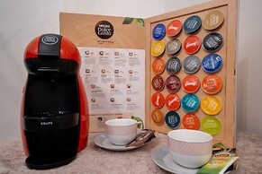 Acropolis Deluxe Apt Must