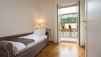 Rental In Rome Colosseum View Luxury Apartment