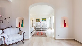 Rental In Rome Colosseum View Luxury Apartment