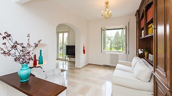 Rental In Rome Colosseum View Luxury Apartment