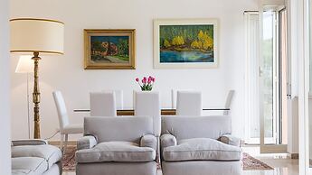 Rental In Rome Colosseum View Luxury Apartment