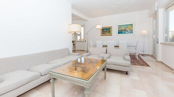 Rental In Rome Colosseum View Luxury Apartment