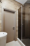 Prestige Plaza Apartments
