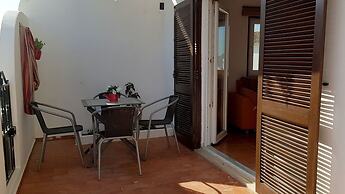 Cozy Apartment near the beach