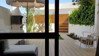 Magnific Studio with a cozy garden