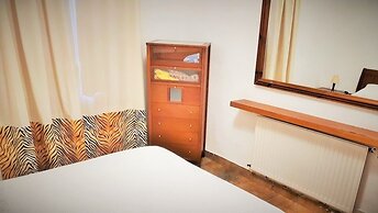 Casa rural en Albóns a 8 min de la playa de la Escala