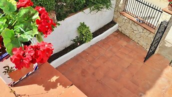 Casa rural en Albóns a 8 min de la playa de la Escala