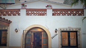 Casa rural en Albóns a 8 min de la playa de la Escala