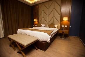 Byoot Bay Hotel & Resort