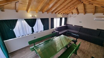 Luxury villa complex Pendolino with heated pool and jacuzzi