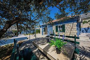 Luxury villa complex Pendolino with heated pool and jacuzzi