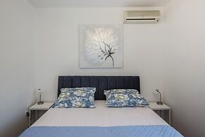 Luxury villa complex Pendolino with heated pool and jacuzzi