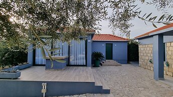 Luxury villa complex Pendolino with heated pool and jacuzzi