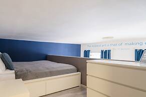 happy home Budapest BLUE