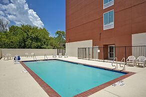 Holiday Inn Express & Suites Houston NASA - Boardwalk Area by IHG