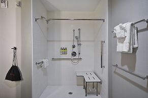 Holiday Inn Express & Suites Houston NASA - Boardwalk Area by IHG