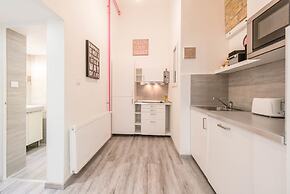 Happy Home Budapest POP