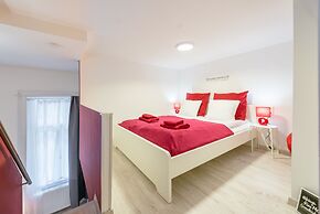 happy home Budapest FOX