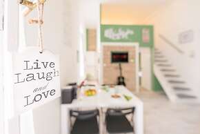 happy home Budapest FOX