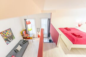 happy home Budapest FOX