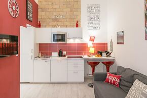 happy home Budapest FOX