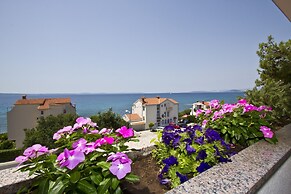 Apartment Topic near Beach